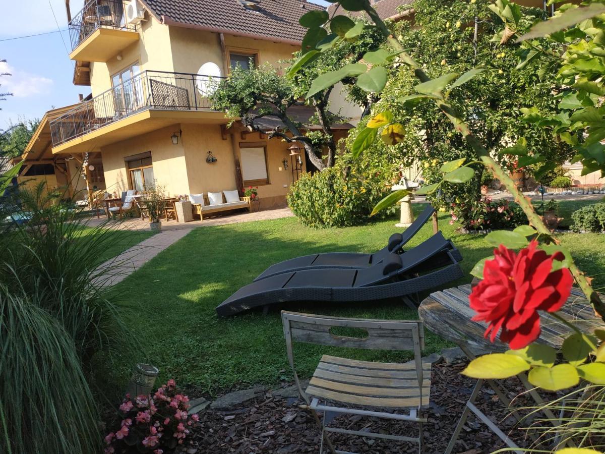 Rozsa Apartman Alsóörs Екстериор снимка