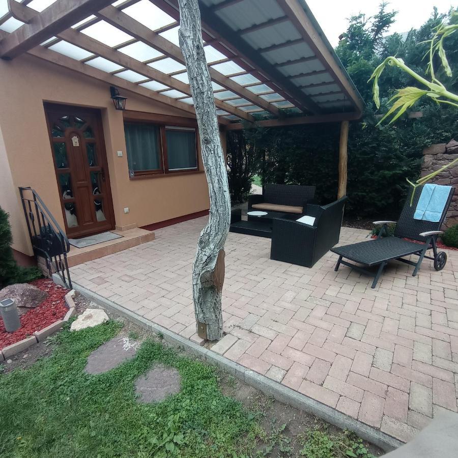 Rozsa Apartman Alsóörs Екстериор снимка