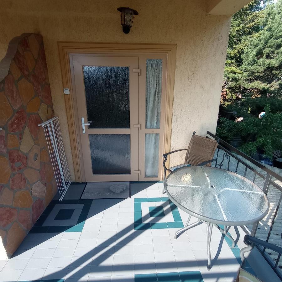 Rozsa Apartman Alsóörs Екстериор снимка