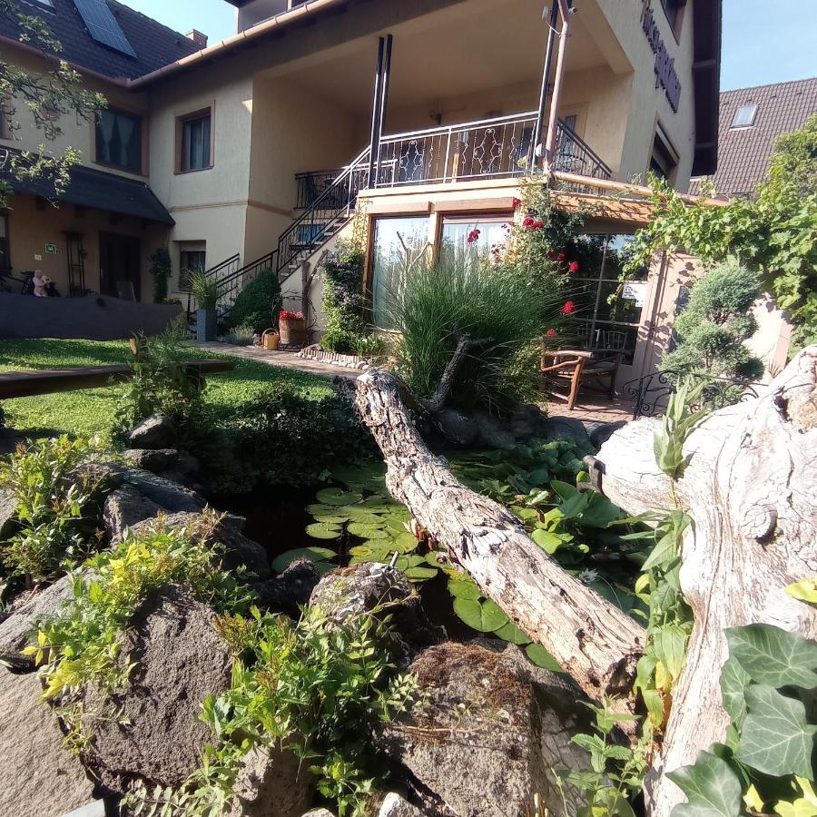 Rozsa Apartman Alsóörs Екстериор снимка